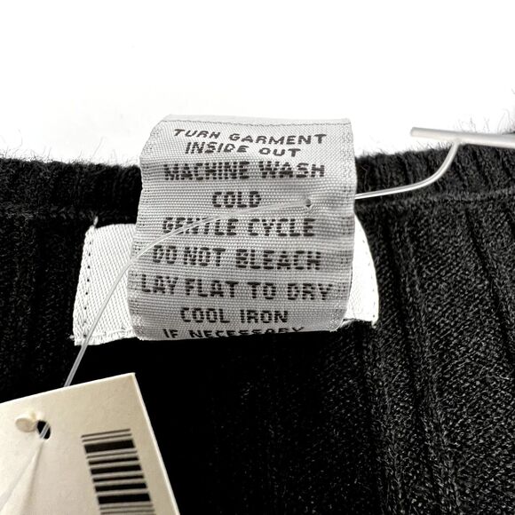 Avenue Women's Size 26/28 Black Sleeveless Sweater Plus Size 100% Acrylic NWT - Picture 4 of 10